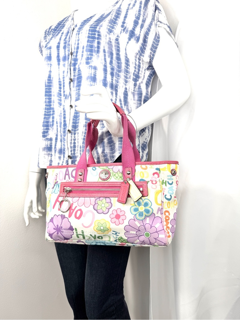 Coach F14882 Poppy Daisy Floral Multicolor Canvas Small Shoulder Bag Pink Trim - Picture 2 of 12